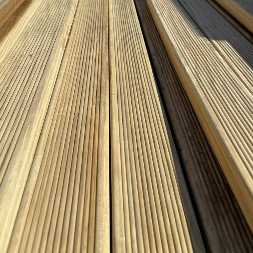 DECKING - Radiata Pine Premium Grade Grip H3.2 Treated | 100 x 40 x Random Lengths (88x32)