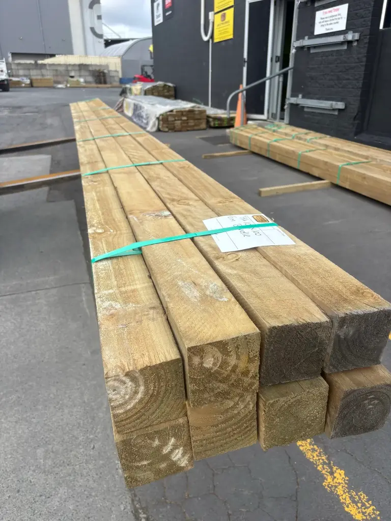 Bargain Pack #33 - POST H4 RS 100 x 100 x 6.0m - 8 Pieces